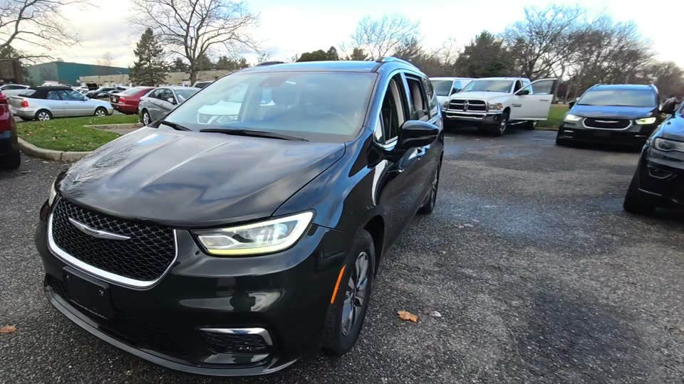 2021 Chrysler Pacifica Touring L 121.6