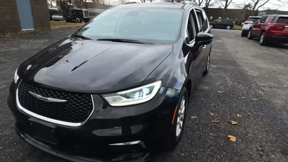 2021 Chrysler Pacifica Touring L 121.6