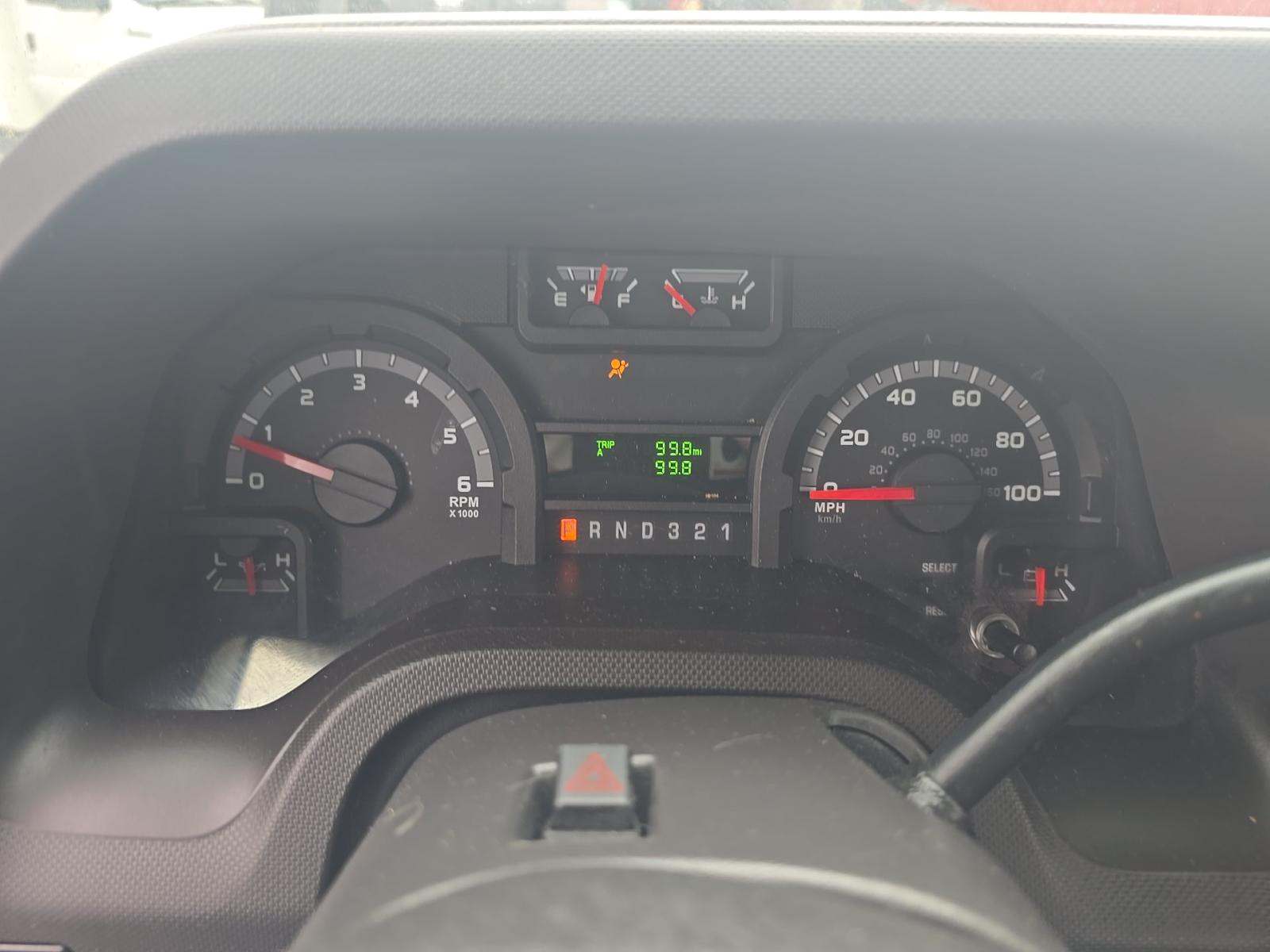 FORD E-450 - 9