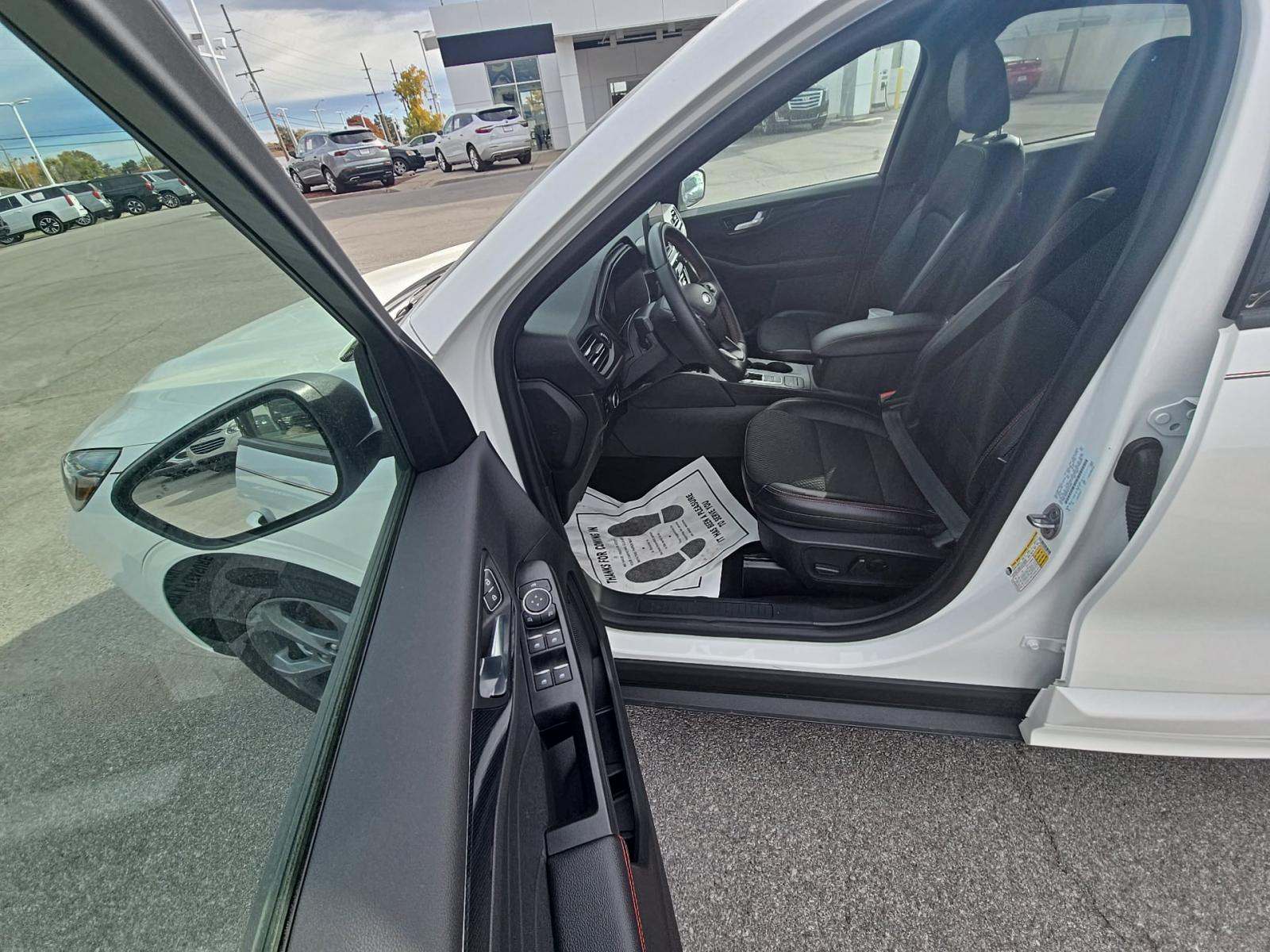 2024 Ford Escape Hybrid ST-Line FWD