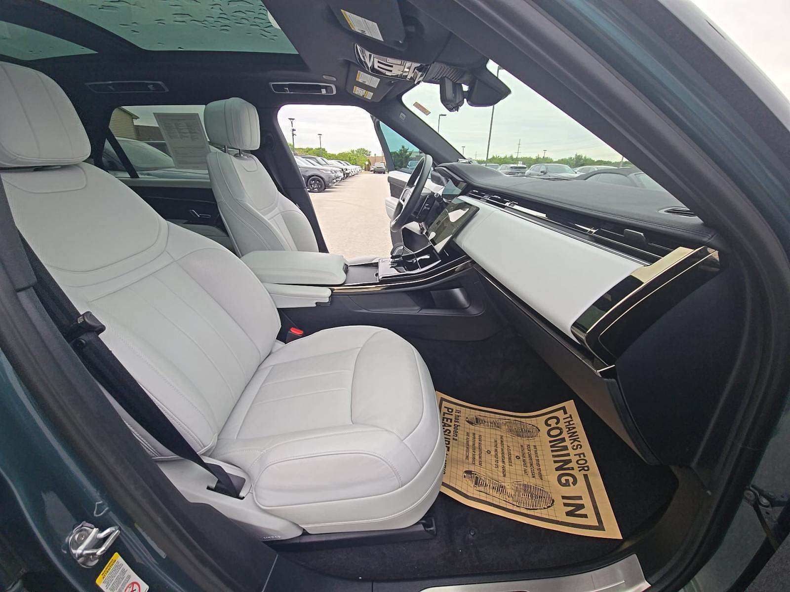 2025 Land Rover Range Rover Sport SE AWD