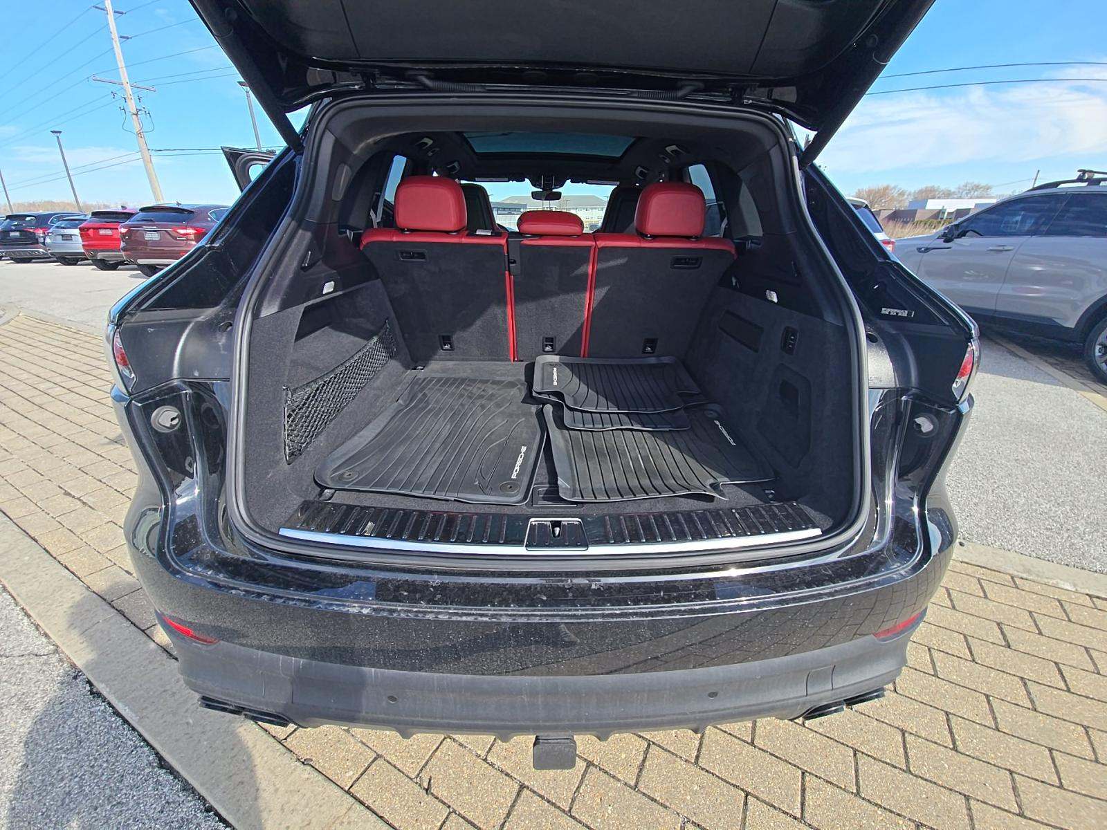 PORSCHE CAYENNE - 10