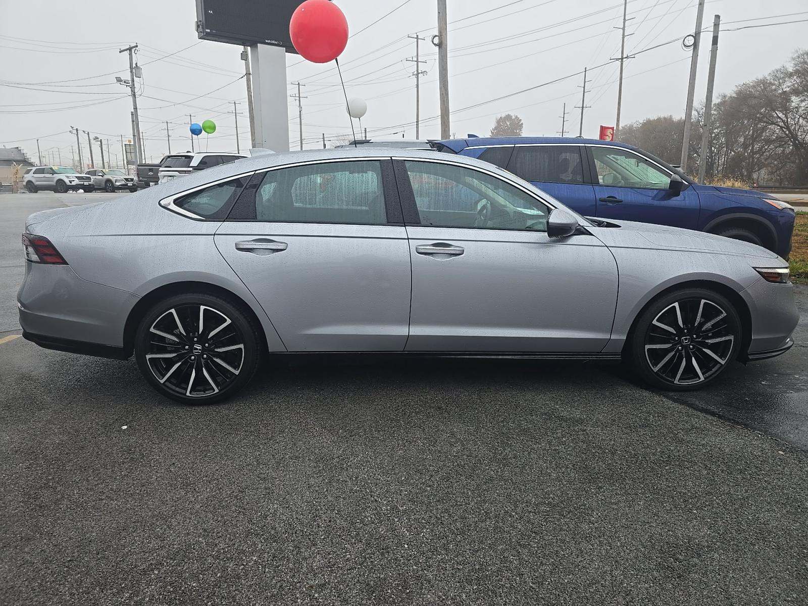 2023 Honda Accord Hybrid Touring FWD