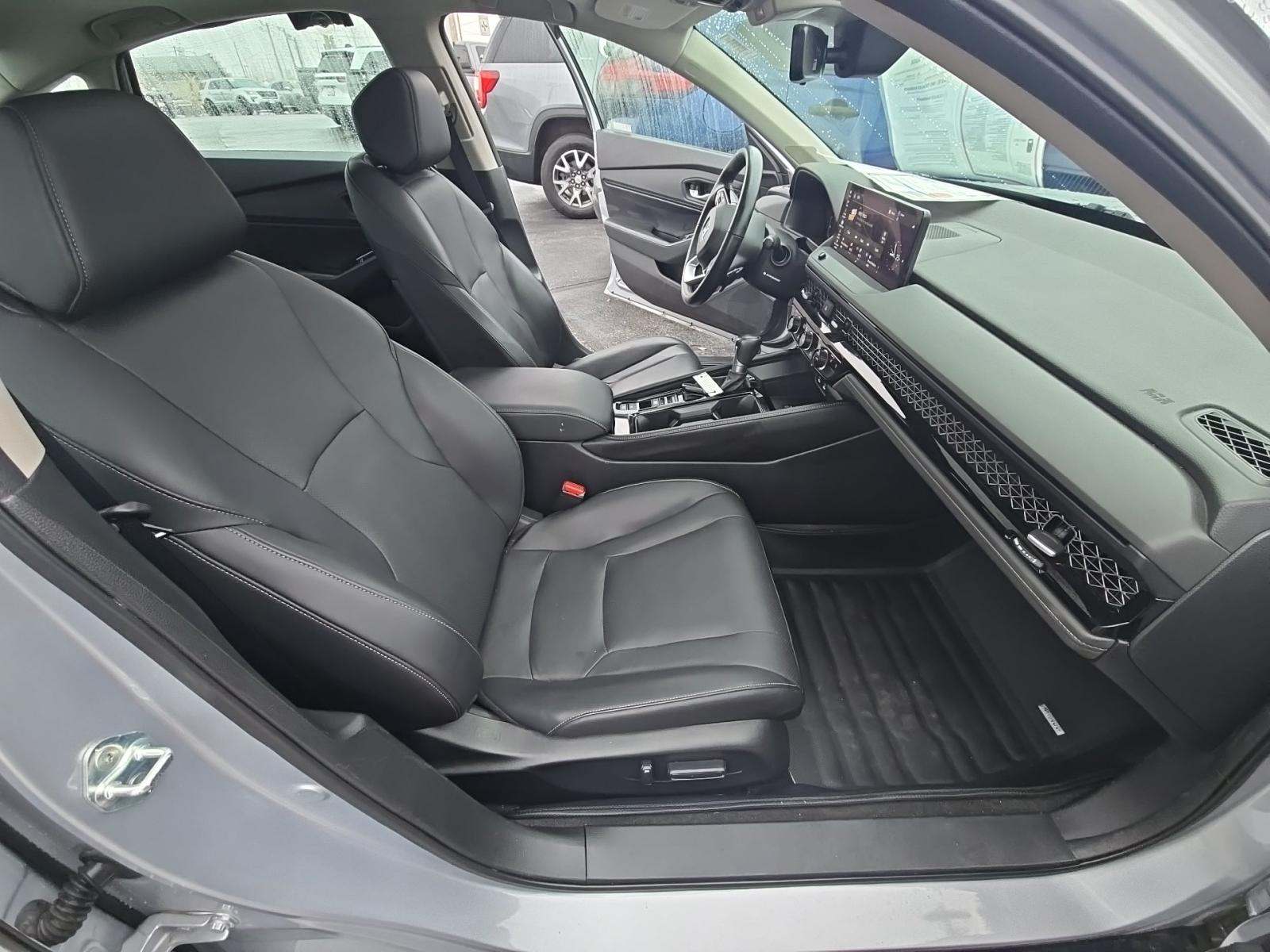 2023 Honda Accord Hybrid Touring FWD