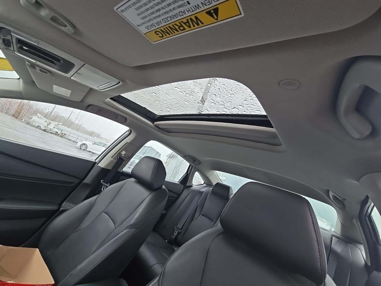 2023 Honda Accord Hybrid Touring FWD