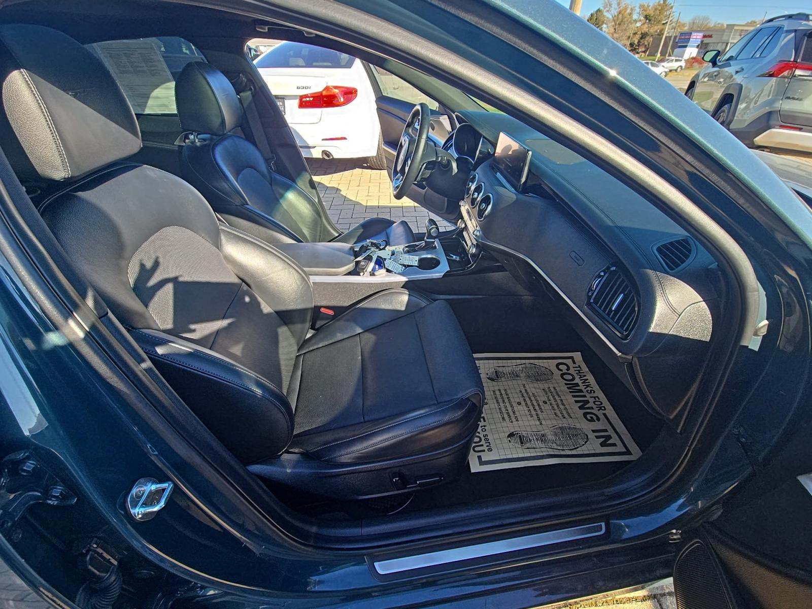 2022 Kia Stinger GT1 AWD