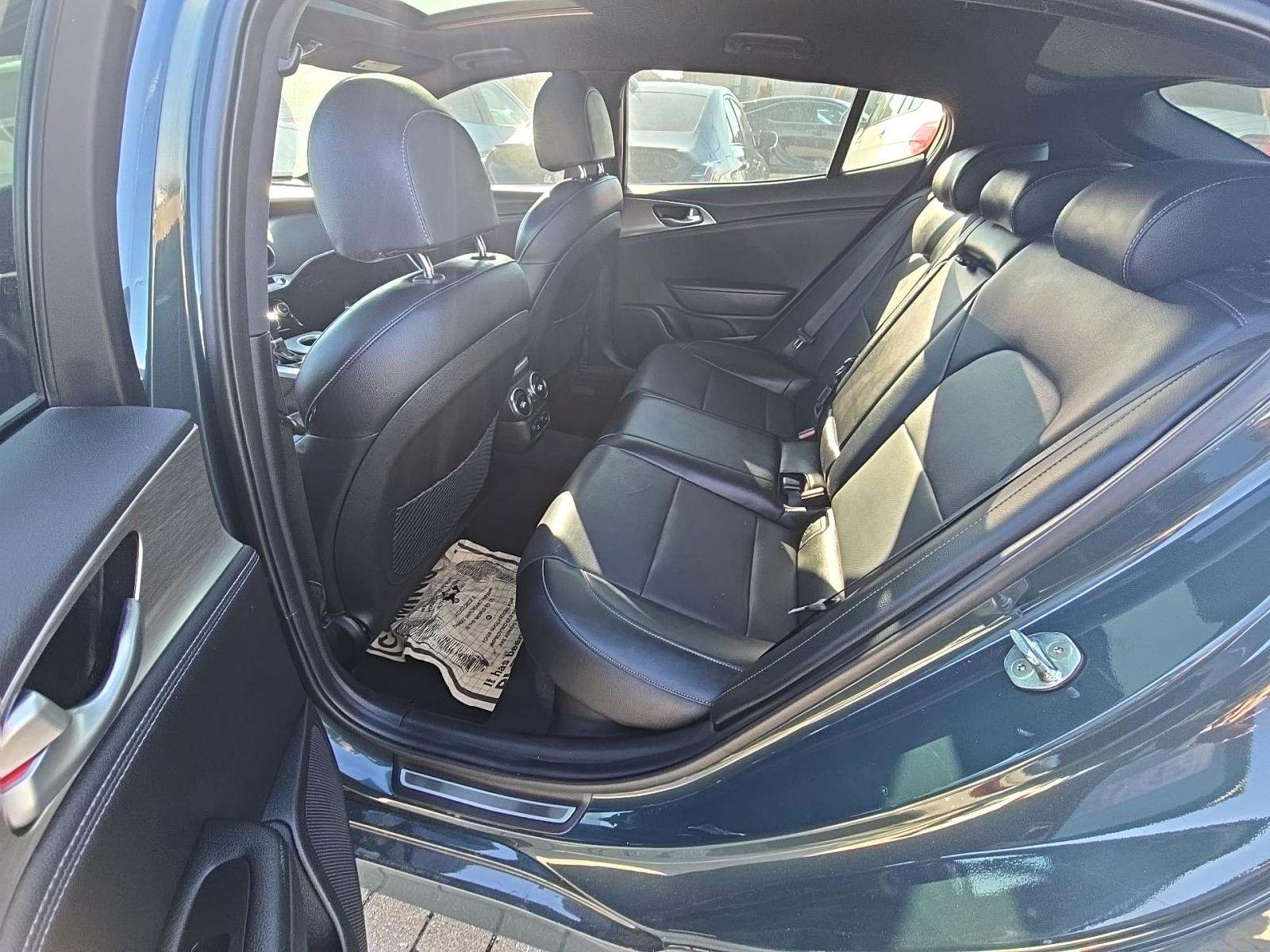 2022 Kia Stinger GT1 AWD