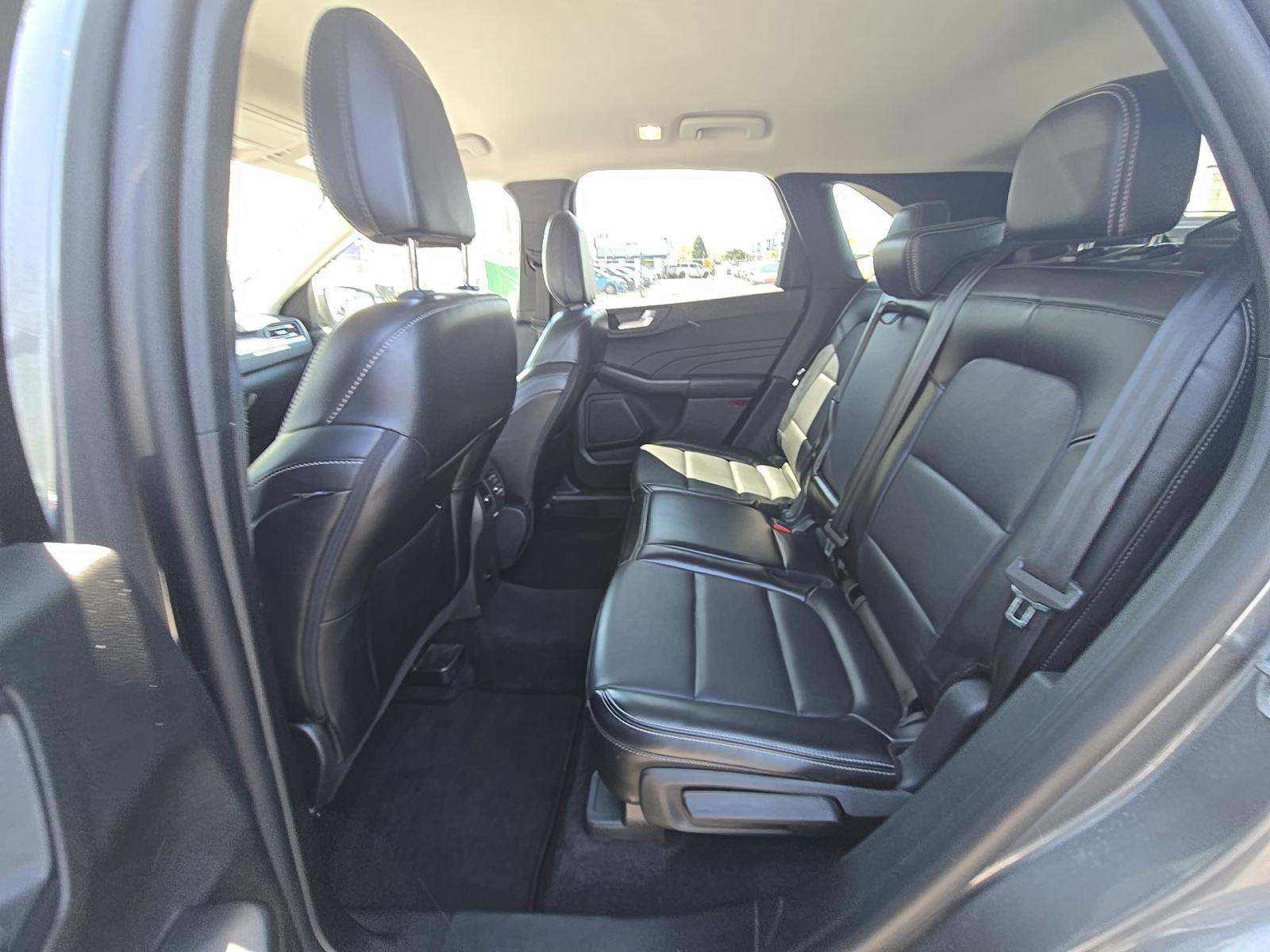 FORD ESCAPE - 9