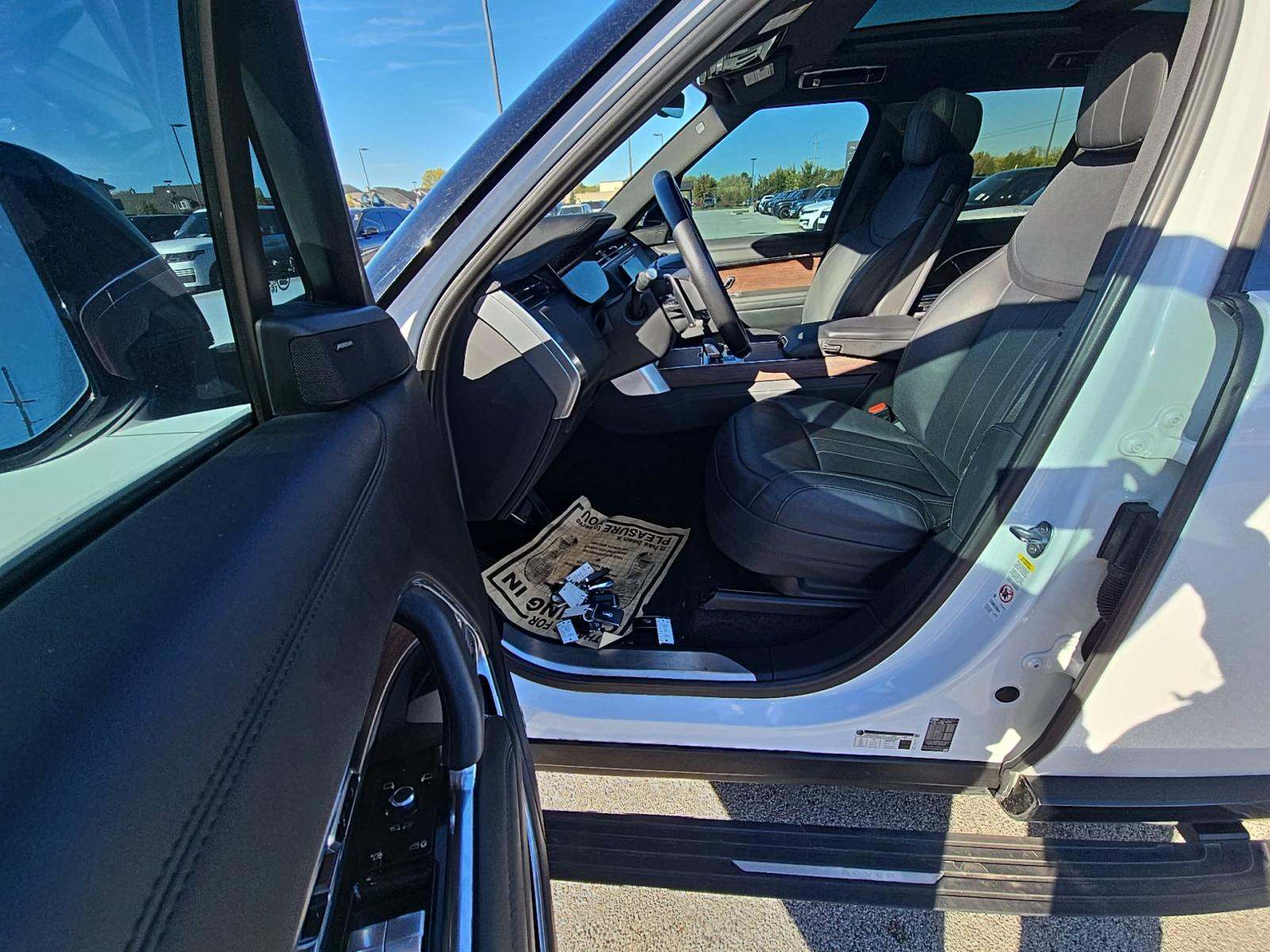 2023 Land Rover Range Rover SE AWD