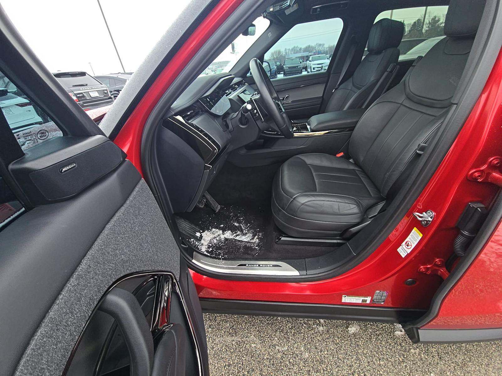 2025 Land Rover Range Rover Sport SE AWD