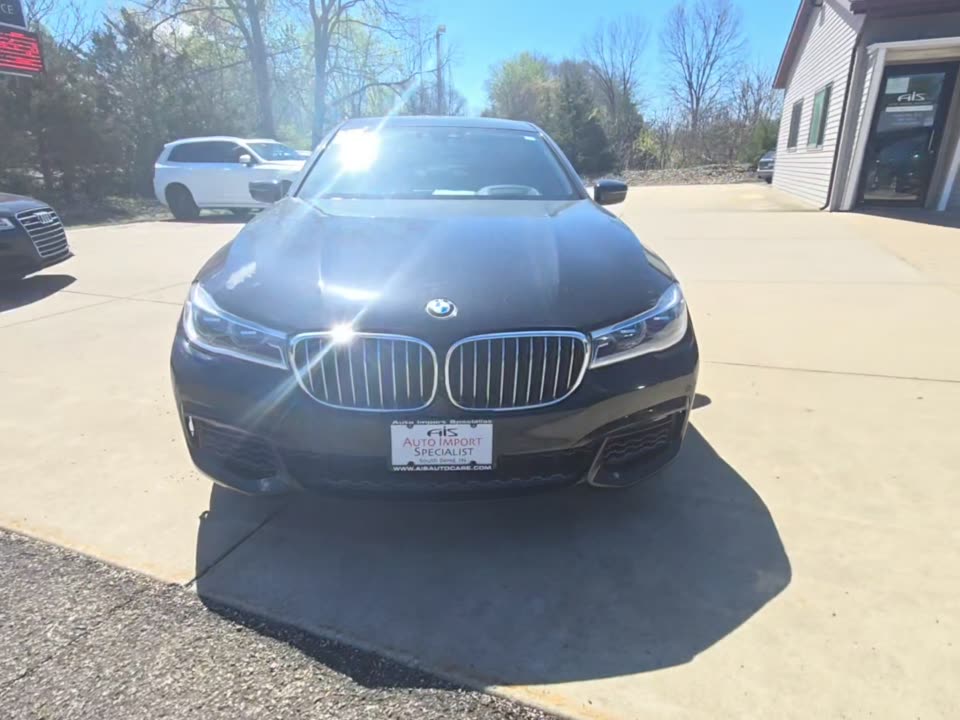 2017 BMW 7 Series 750i xDrive AWD