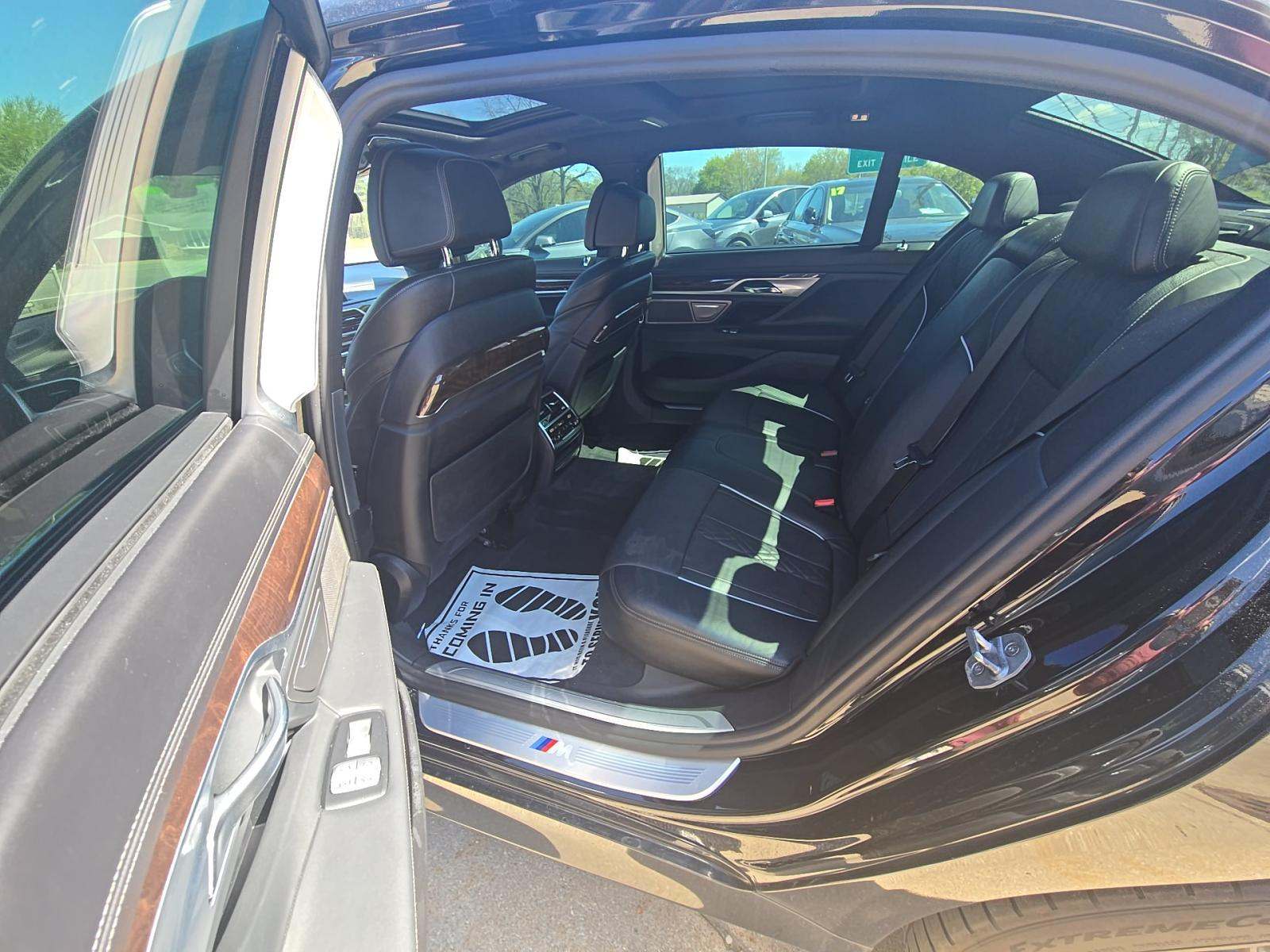 2017 BMW 7 Series 750i xDrive AWD