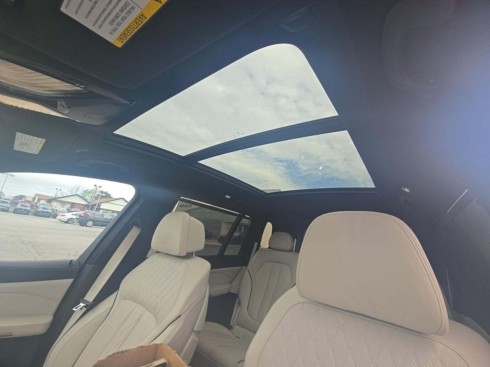 2021 BMW X7 M50i AWD