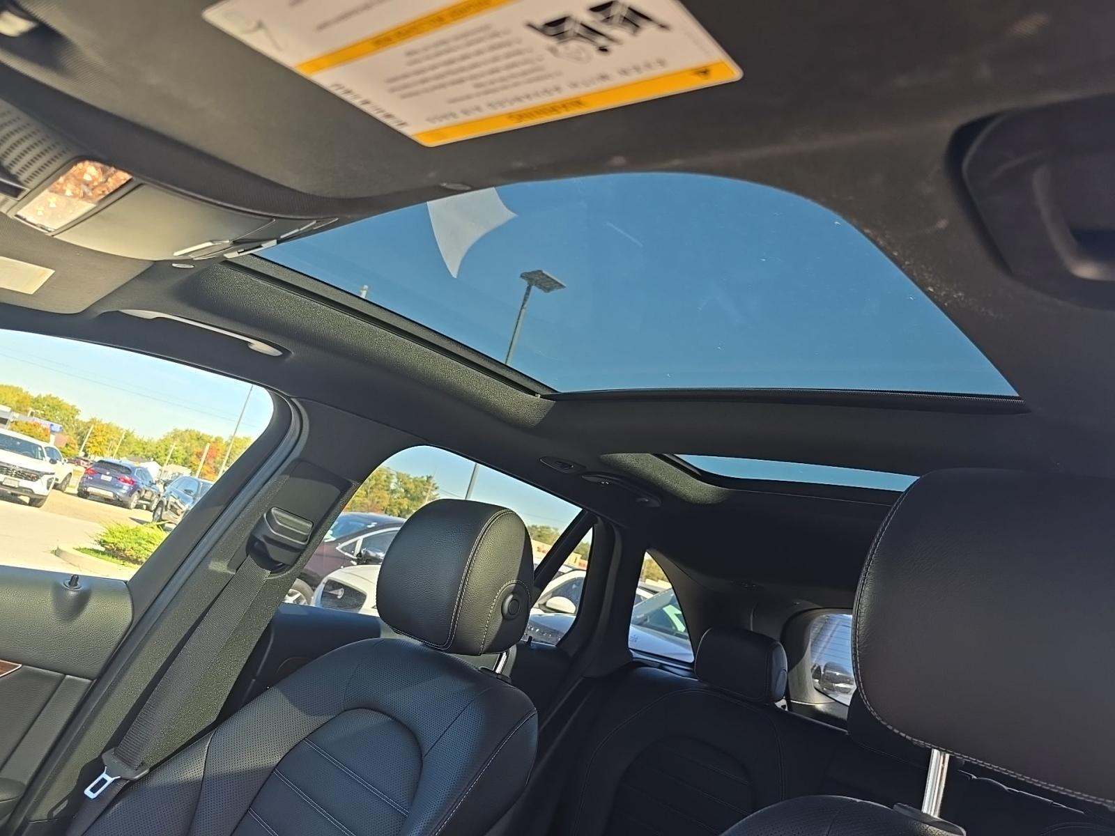 2022 Mercedes-Benz GLC GLC 300 AWD