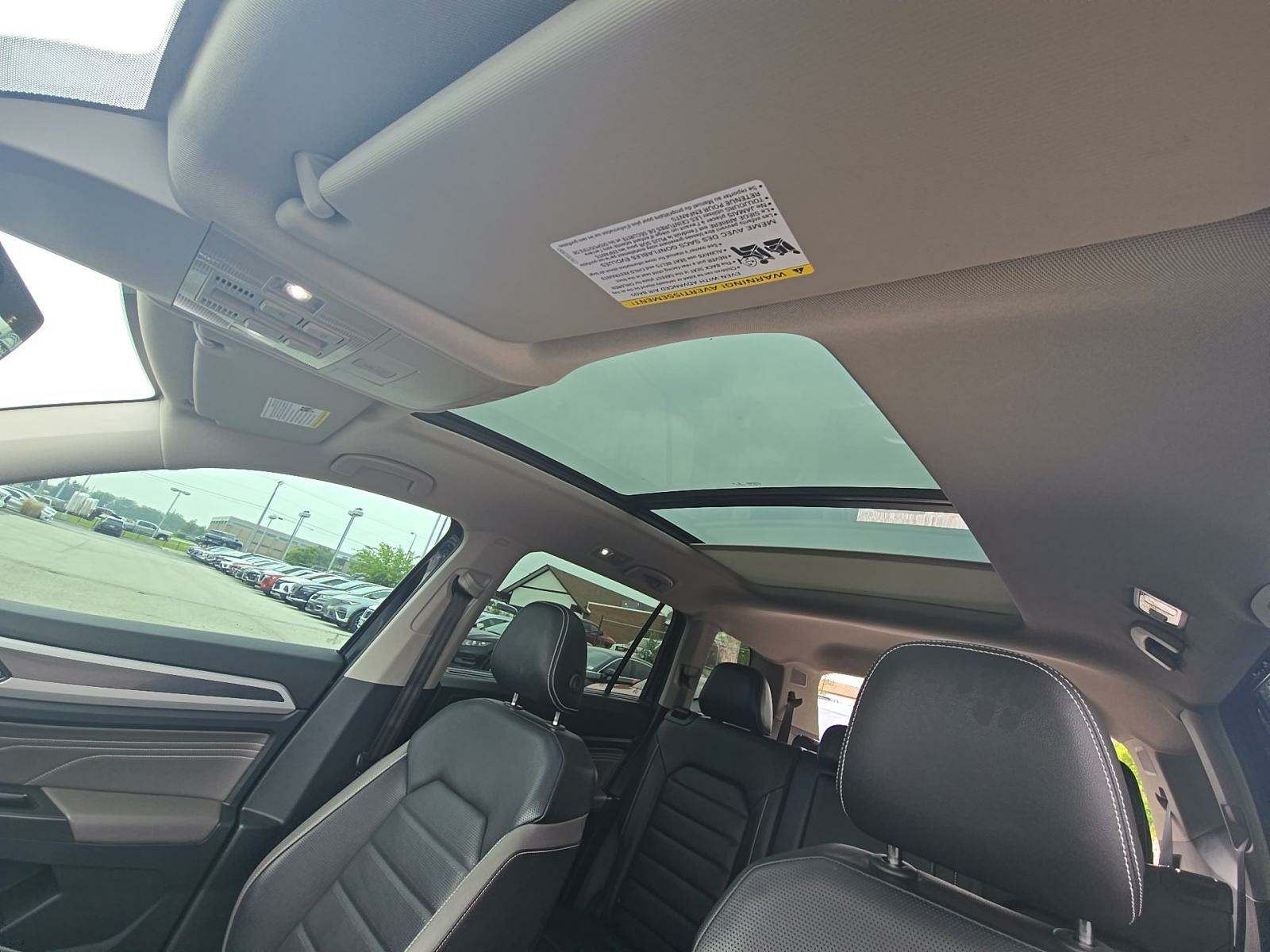 2023 Volkswagen Atlas 3.6L SEL Premium R-Line AWD