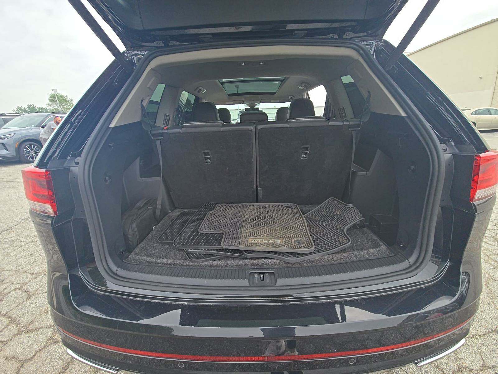 2023 Volkswagen Atlas 3.6L SEL Premium R-Line AWD