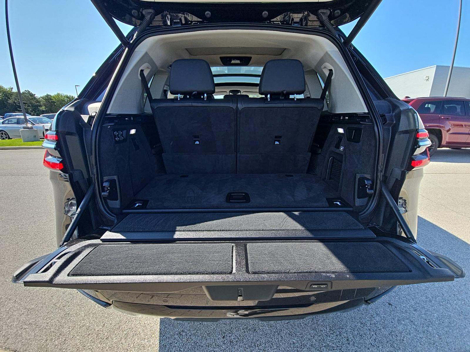 2024 BMW X7 xDrive40i AWD