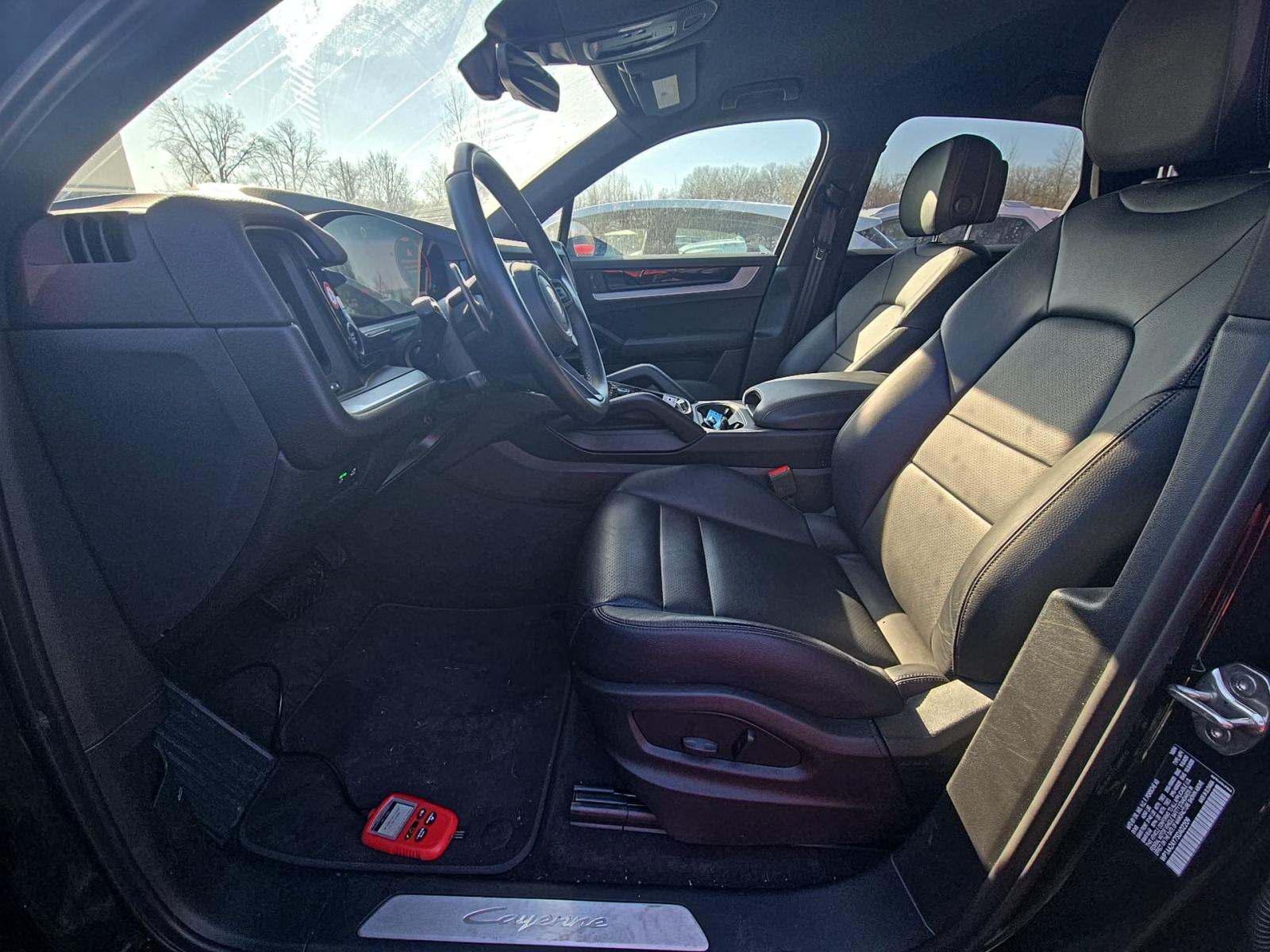 2025 Porsche Cayenne Base AWD