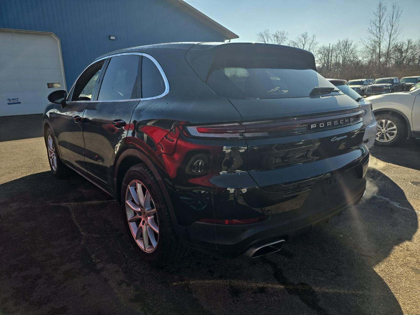 2025 Porsche Cayenne Base AWD