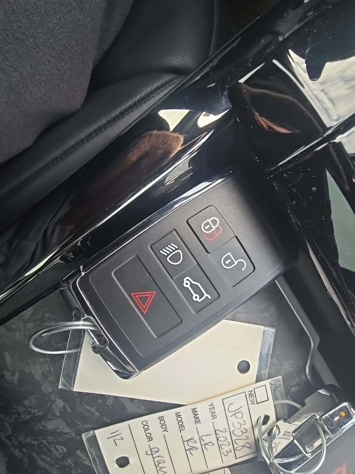 2025 Land Rover Range Rover Sport Plug-In Hybrid Dynamic SE AWD