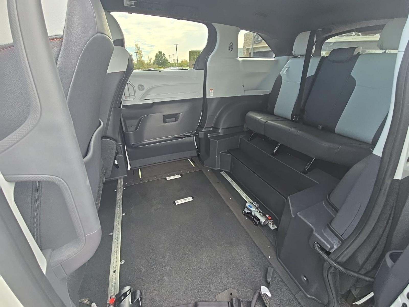 2024 Toyota Sienna XSE AWD