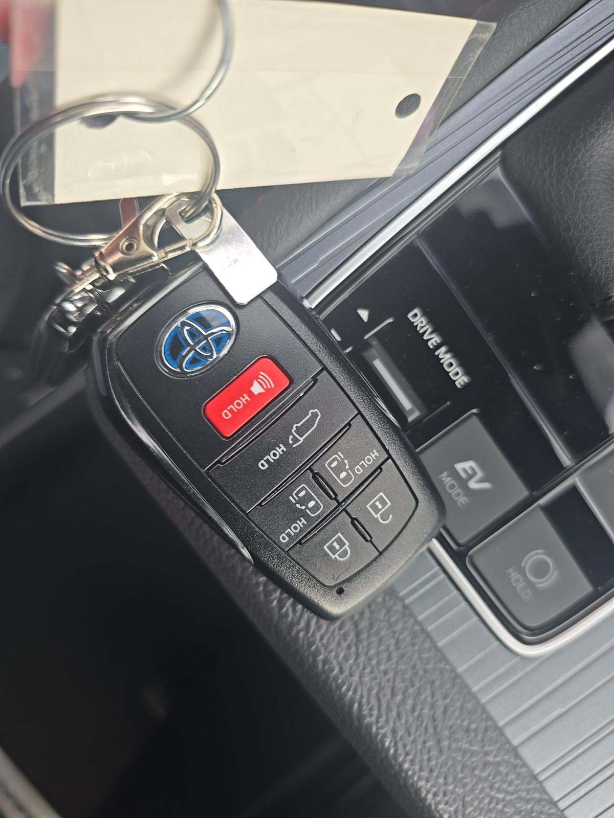 2024 Toyota Sienna XSE AWD