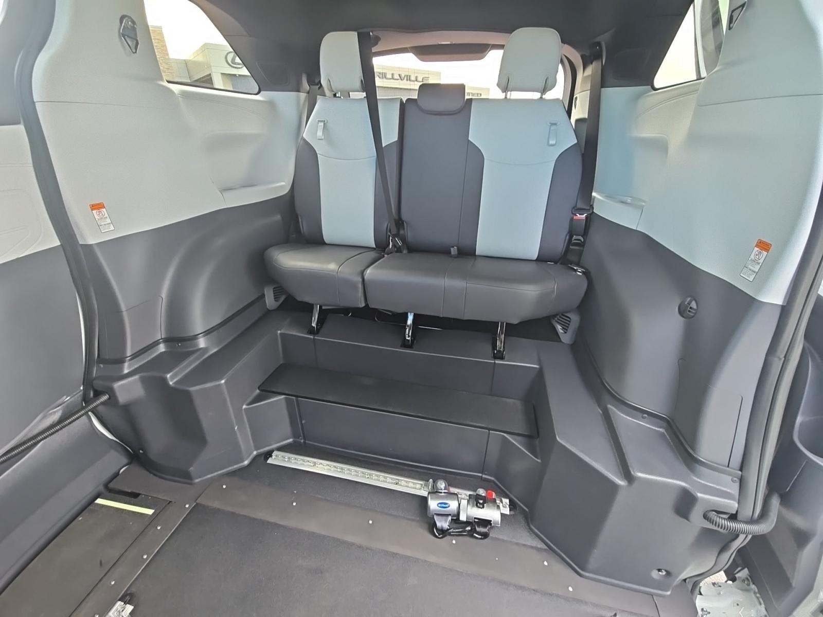2024 Toyota Sienna XSE AWD
