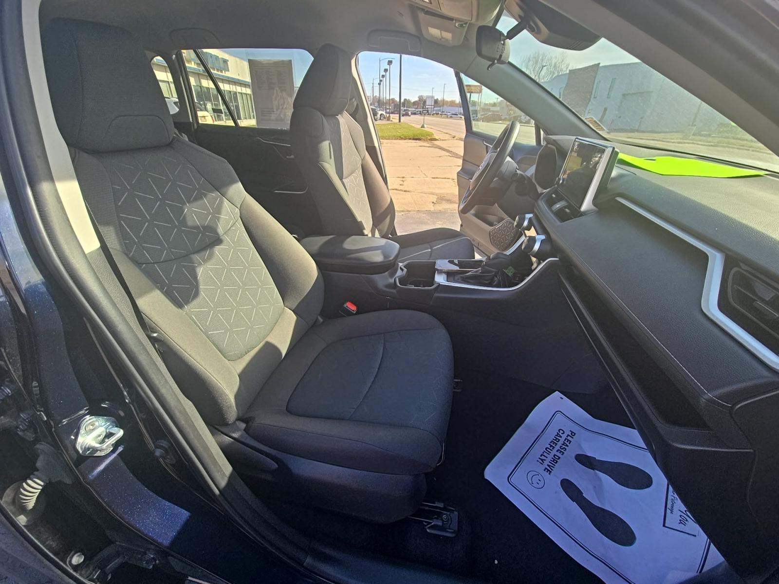 2023 Toyota RAV4 XLE AWD