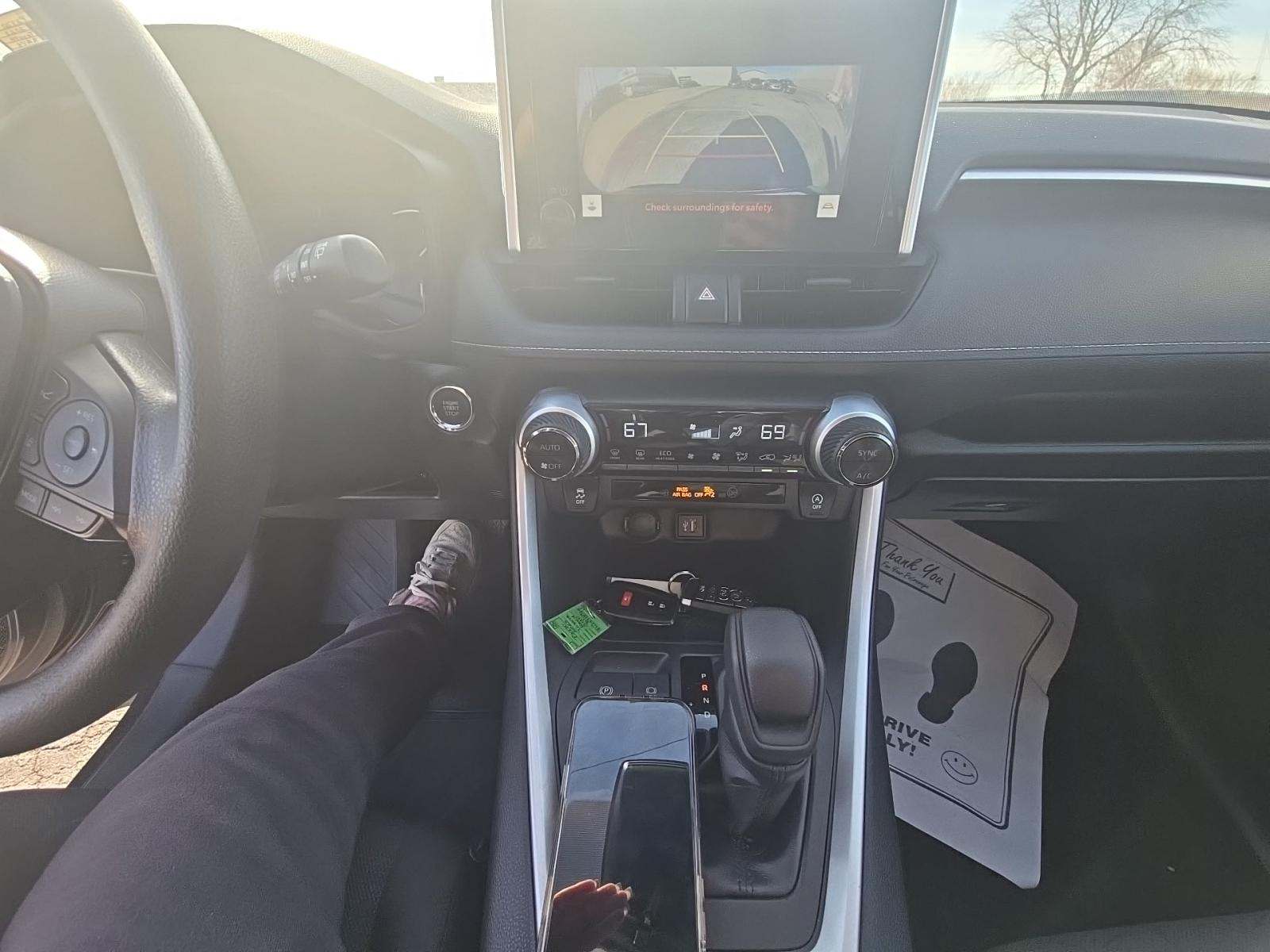 2023 Toyota RAV4 XLE AWD