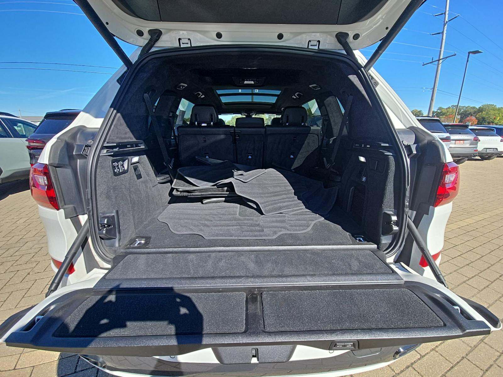 2022 BMW X7 xDrive40i AWD