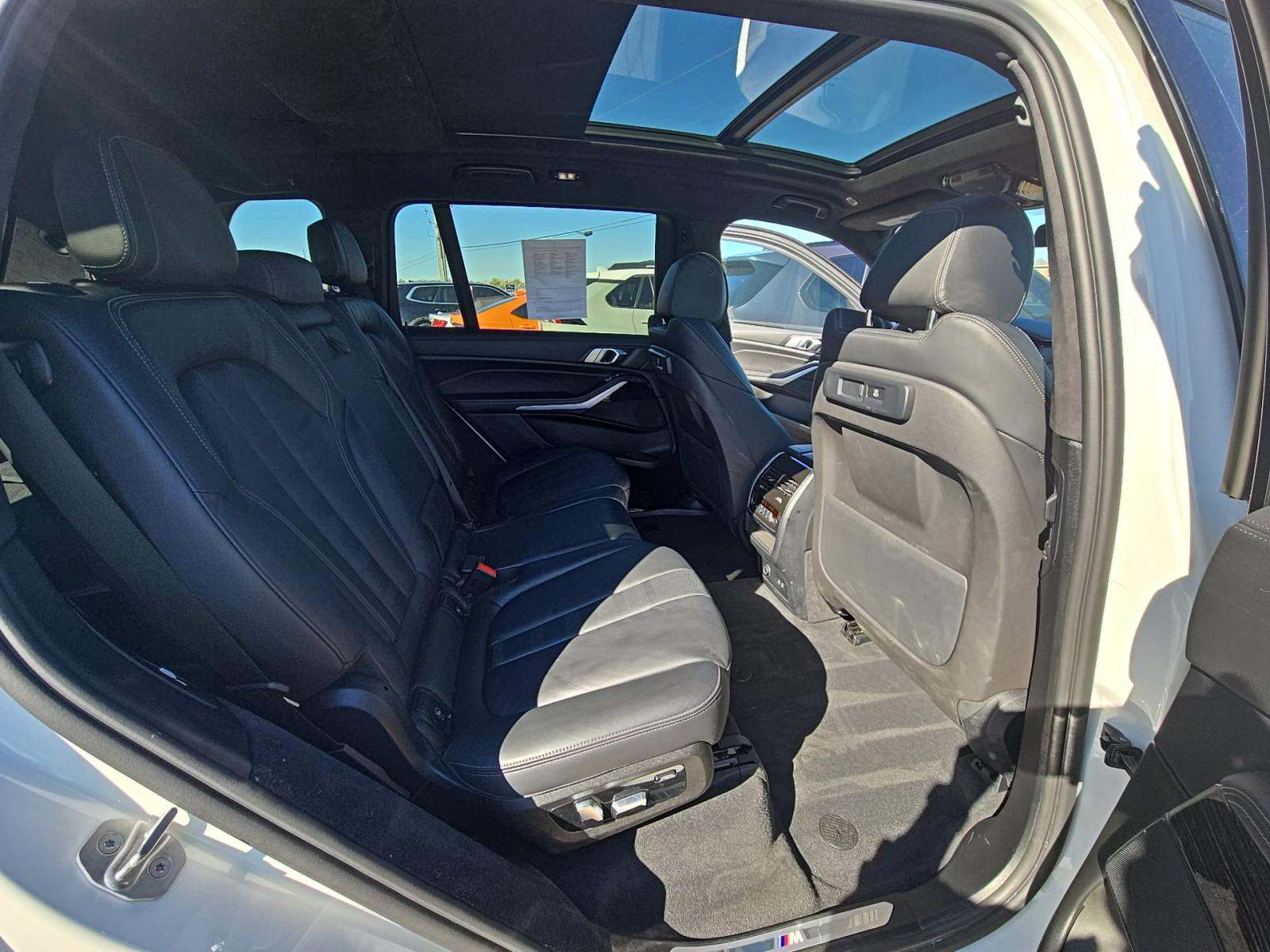 2022 BMW X7 xDrive40i AWD