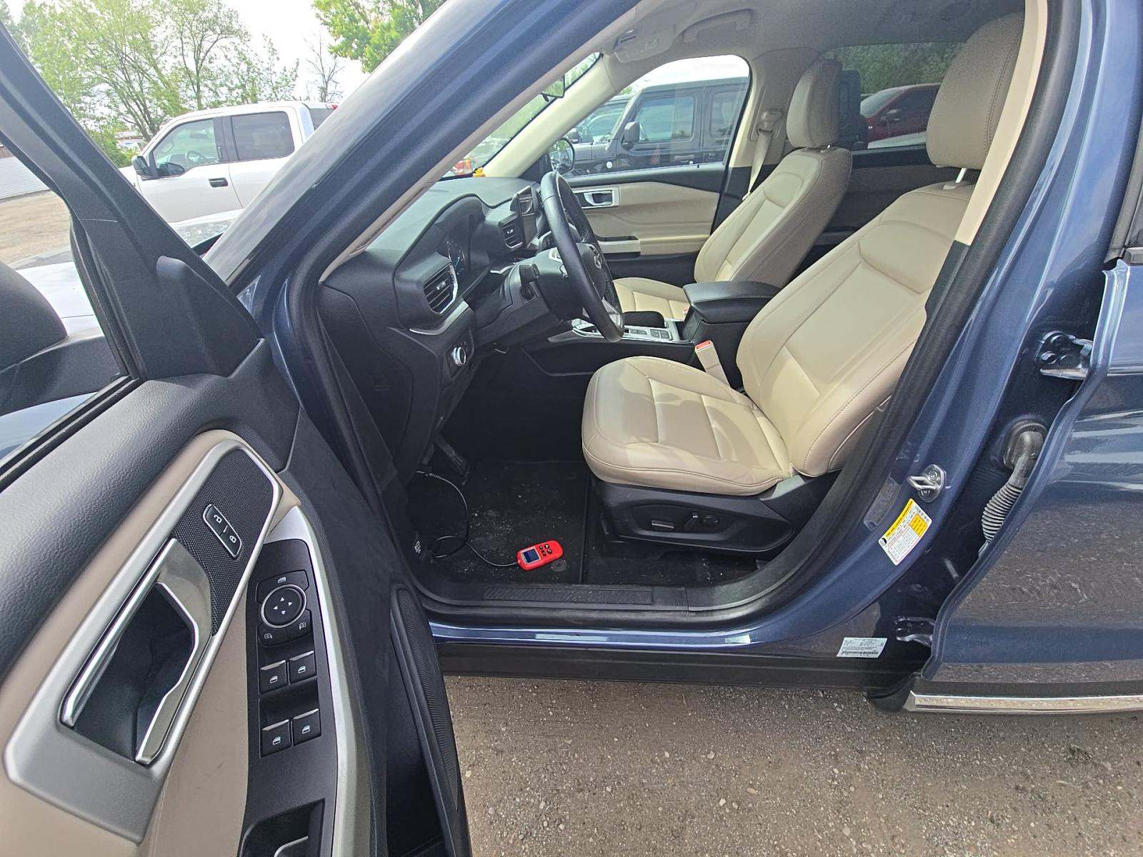 FORD EXPLORER - 6