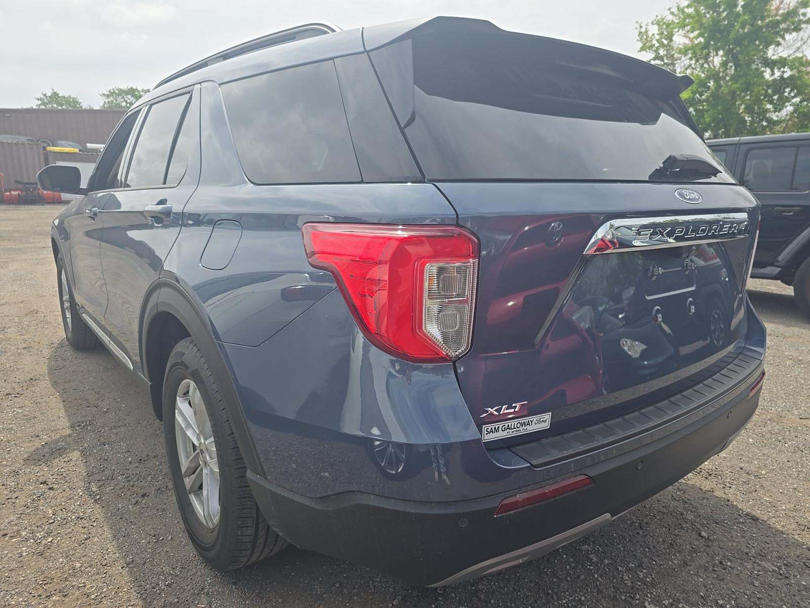 FORD EXPLORER - 2