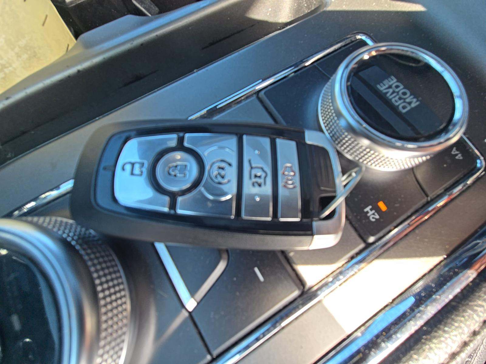 FORD EXPEDITION - 8