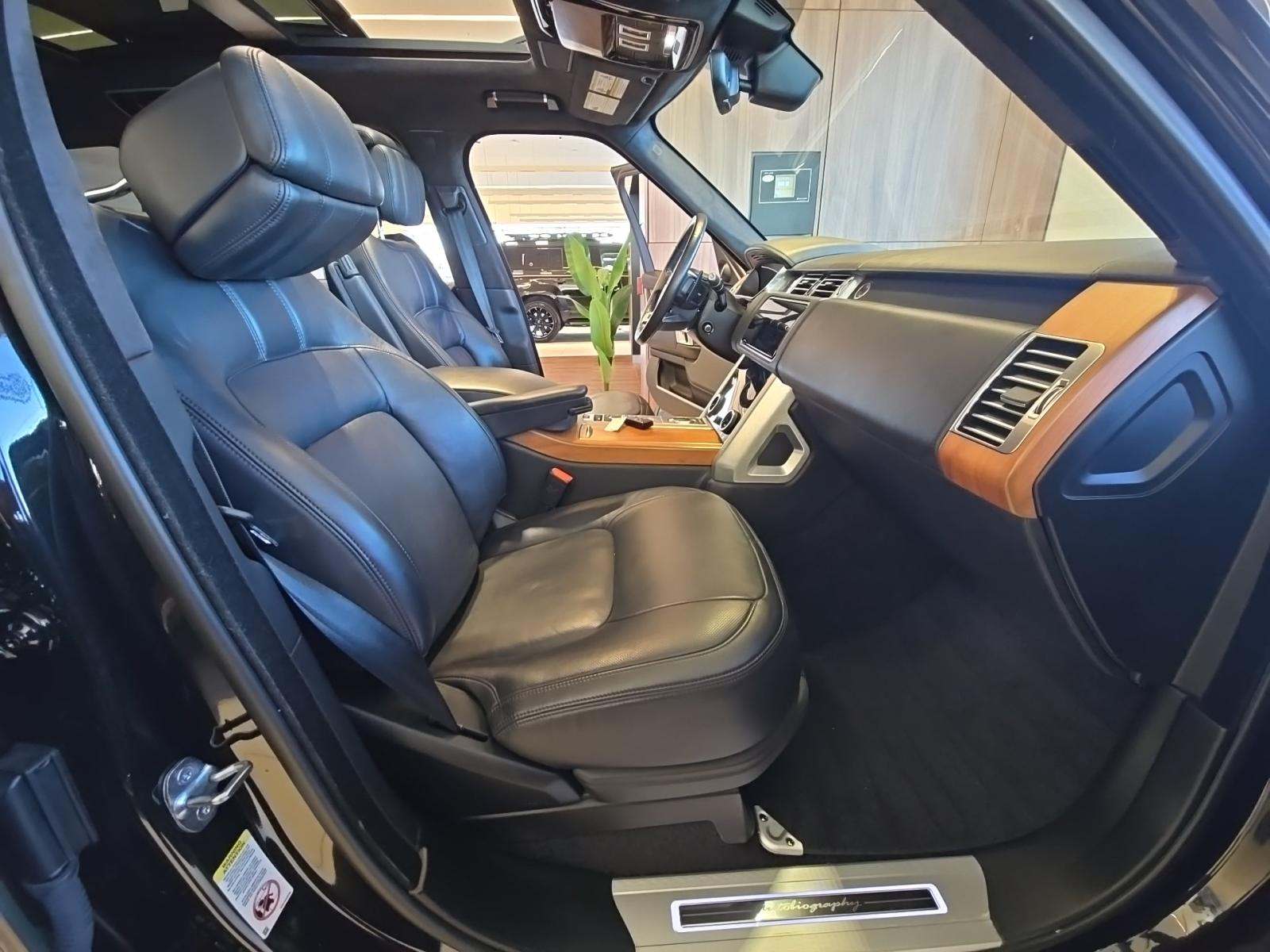 2022 Land Rover Range Rover Autobiography AWD