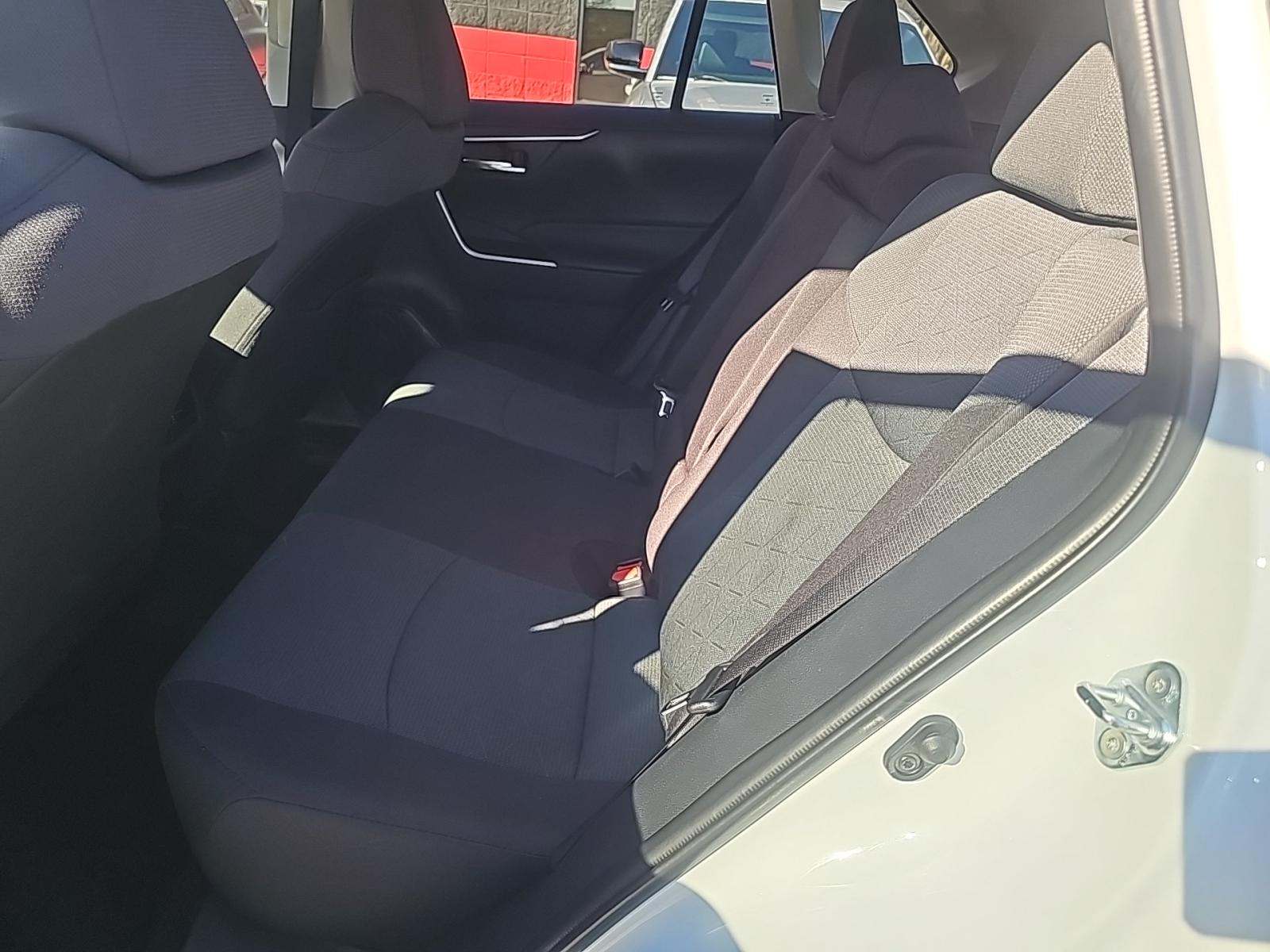 2025 Toyota RAV4 XLE FWD