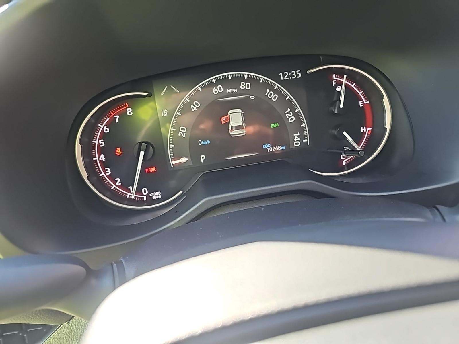 2025 Toyota RAV4 XLE FWD