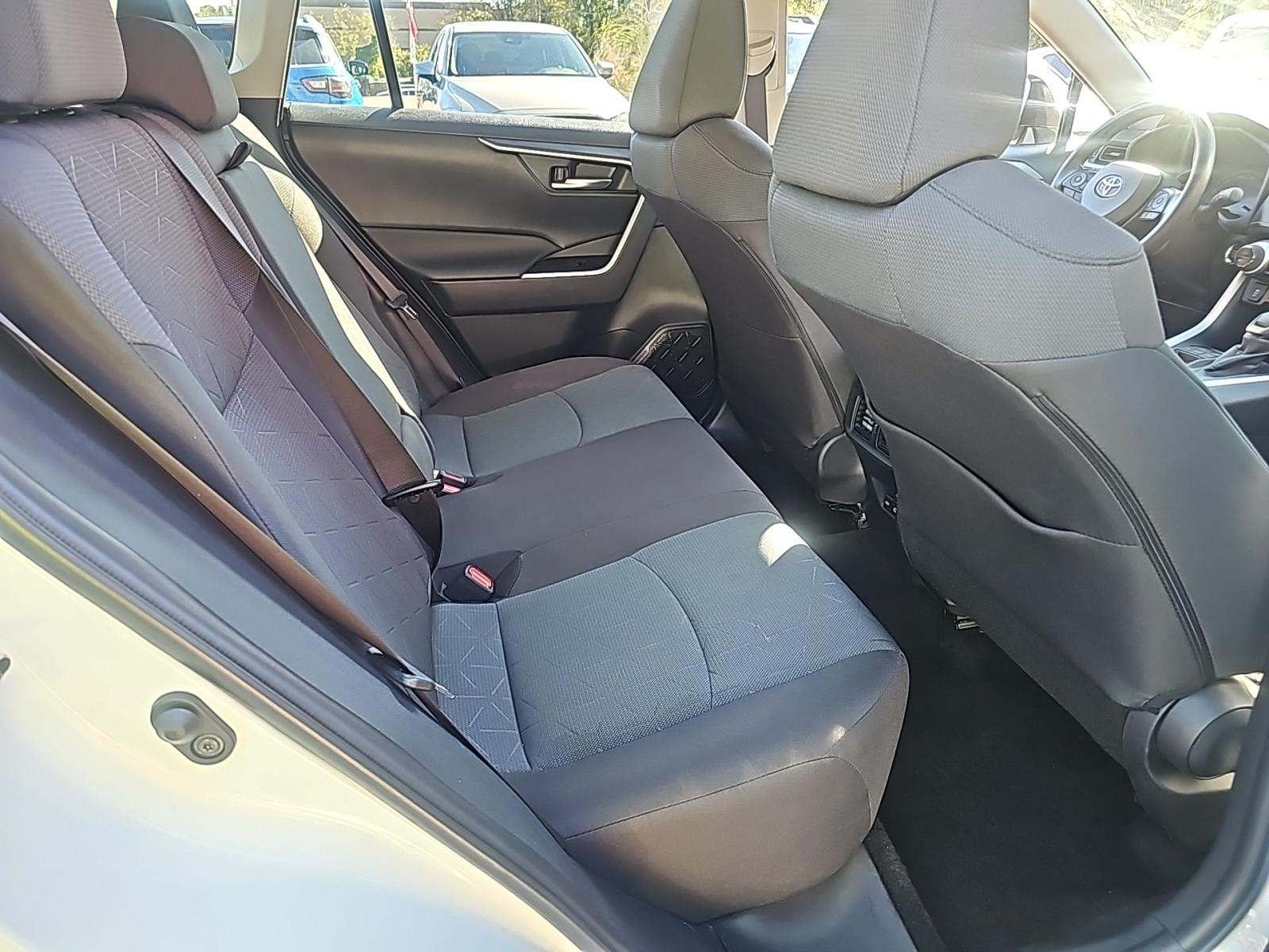 2025 Toyota RAV4 XLE FWD