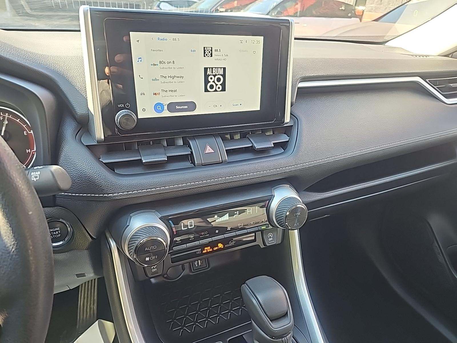 2025 Toyota RAV4 XLE FWD