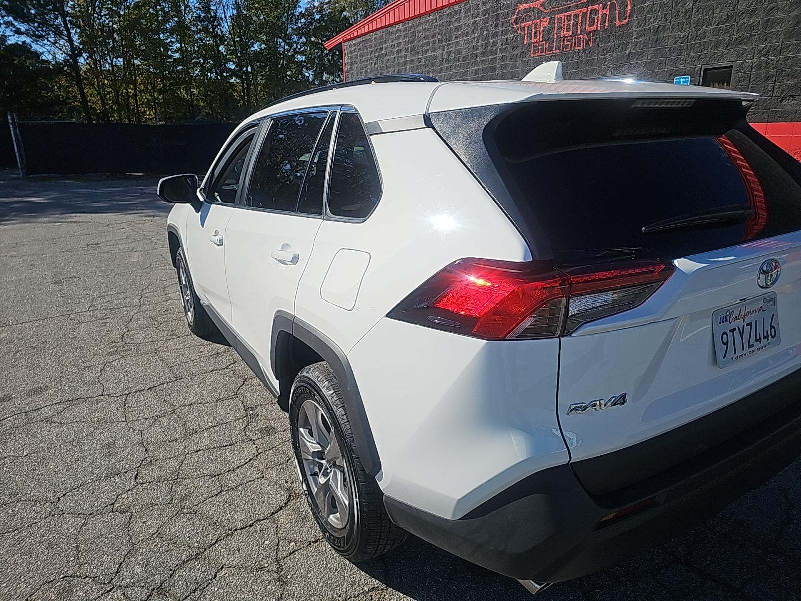 2025 Toyota RAV4 XLE FWD