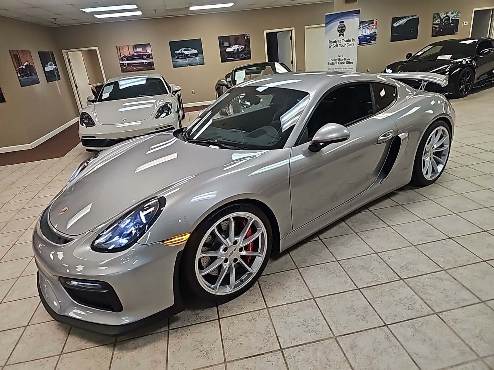 2016 Porsche Cayman GT4