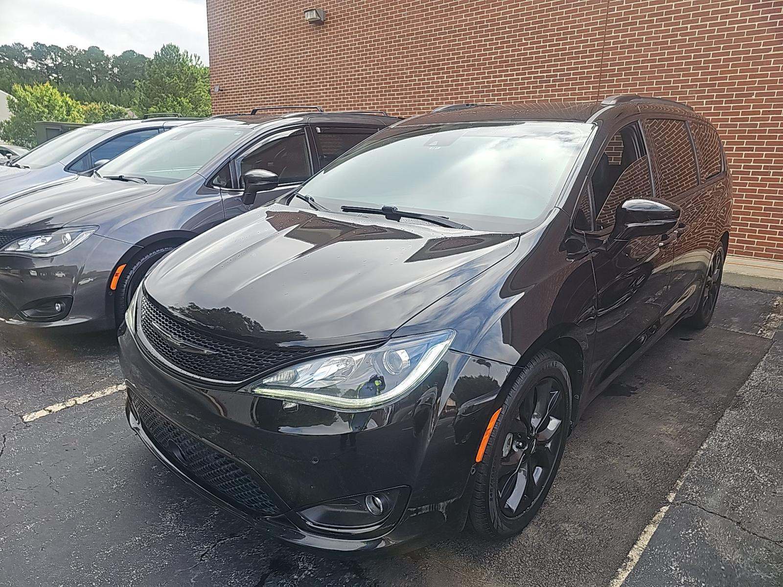 2020 Chrysler Pacifica Limited FWD