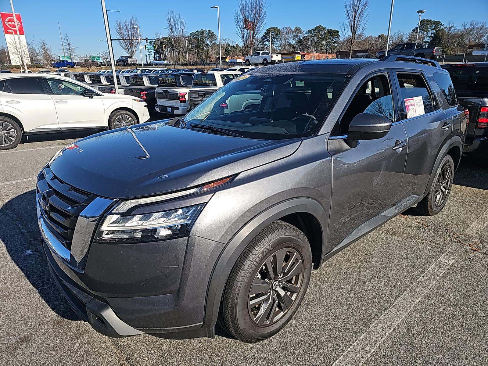 2022 Nissan Pathfinder SV AWD