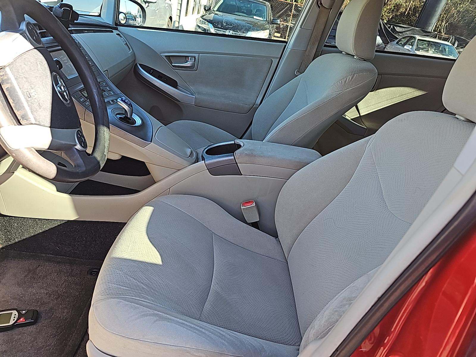 2014 Toyota Prius Two FWD