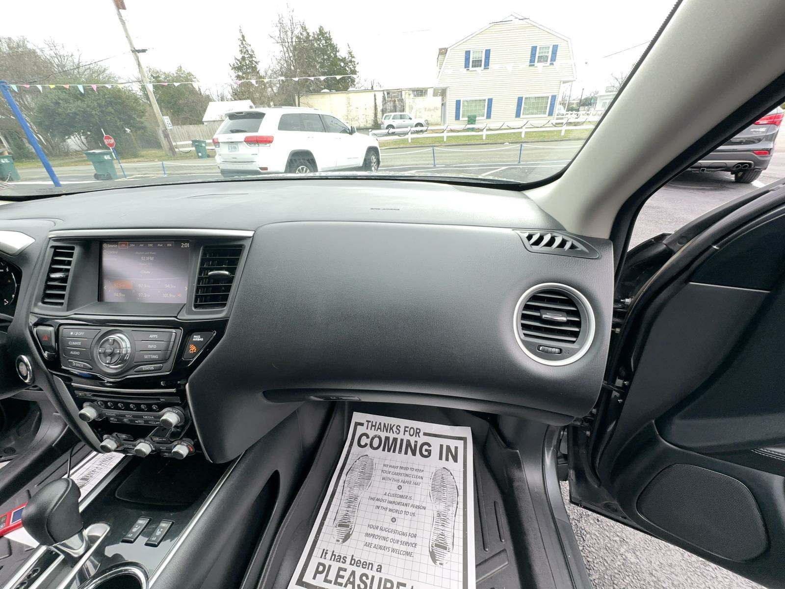 2019 Nissan Pathfinder SV AWD