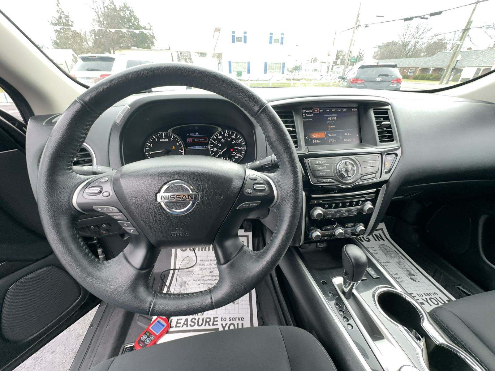 2019 Nissan Pathfinder SV AWD