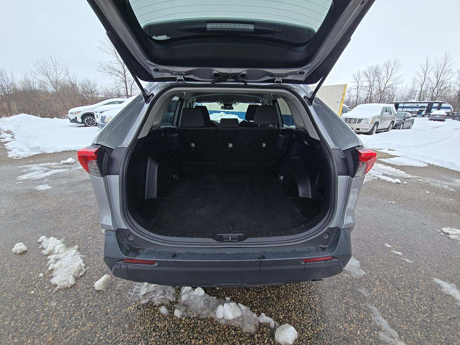 2021 Toyota RAV4 XLE AWD