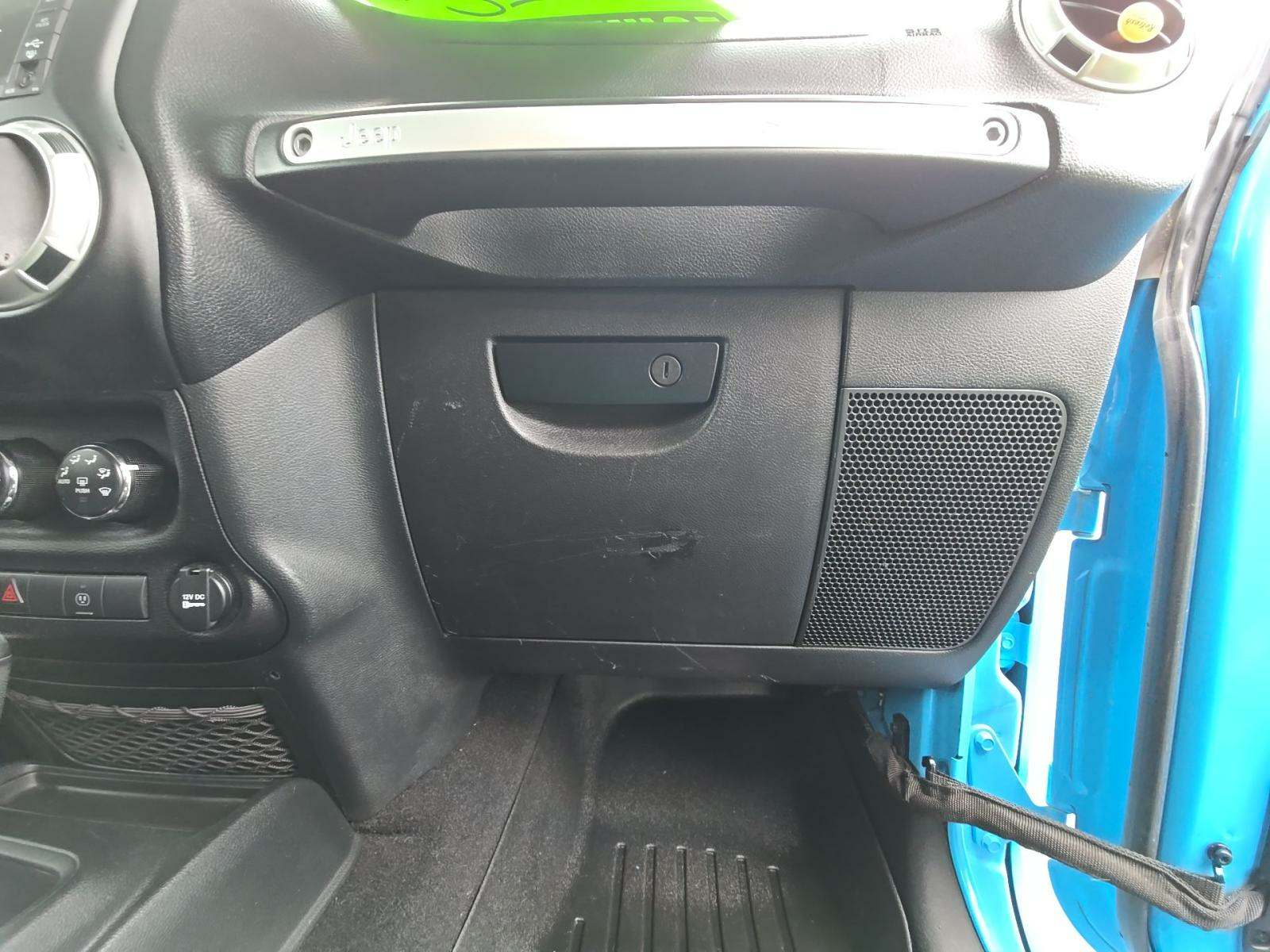 2017 Jeep Wrangler Unlimited Sahara AWD