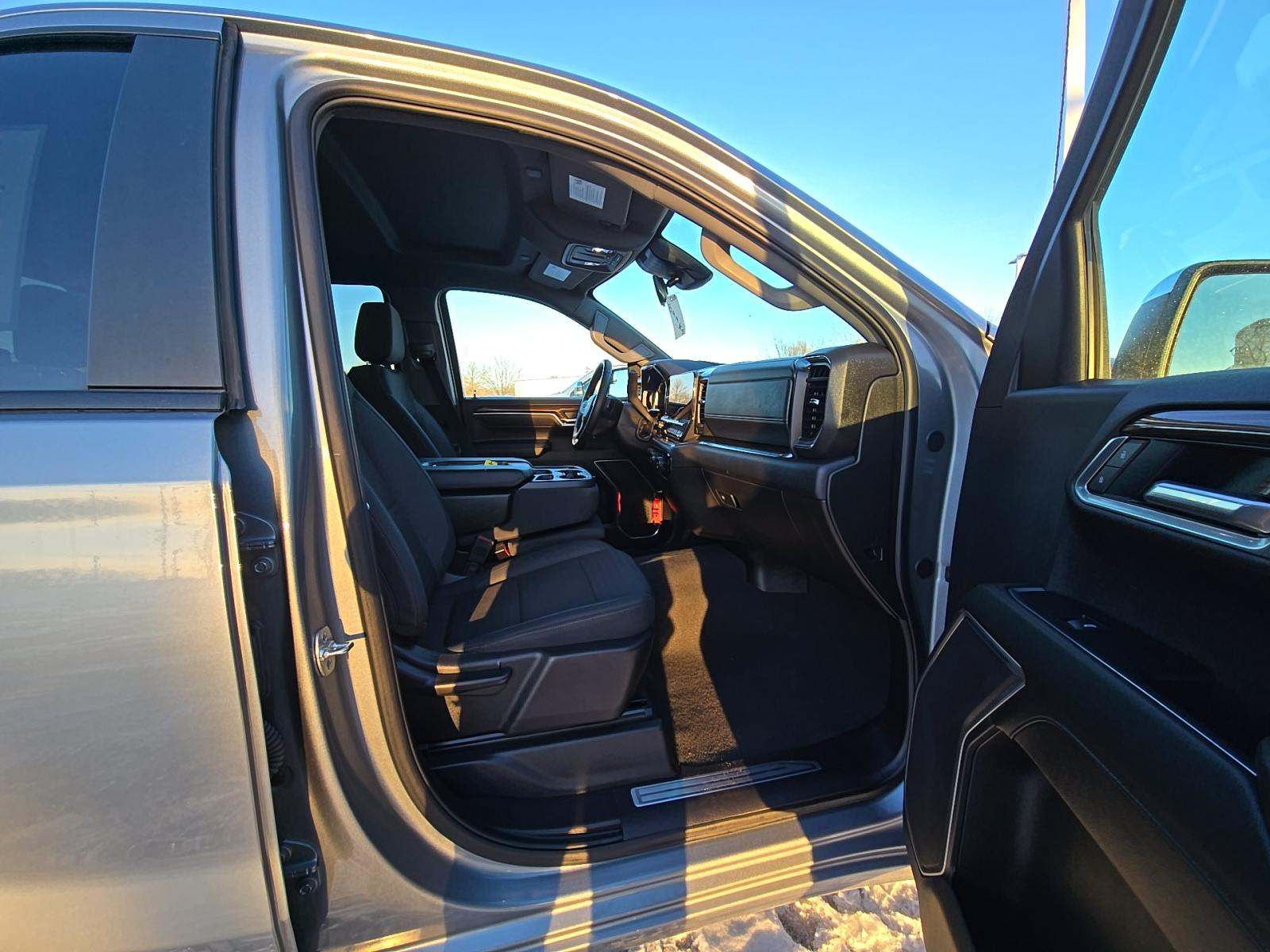 2025 Chevrolet Silverado 1500 LT AWD