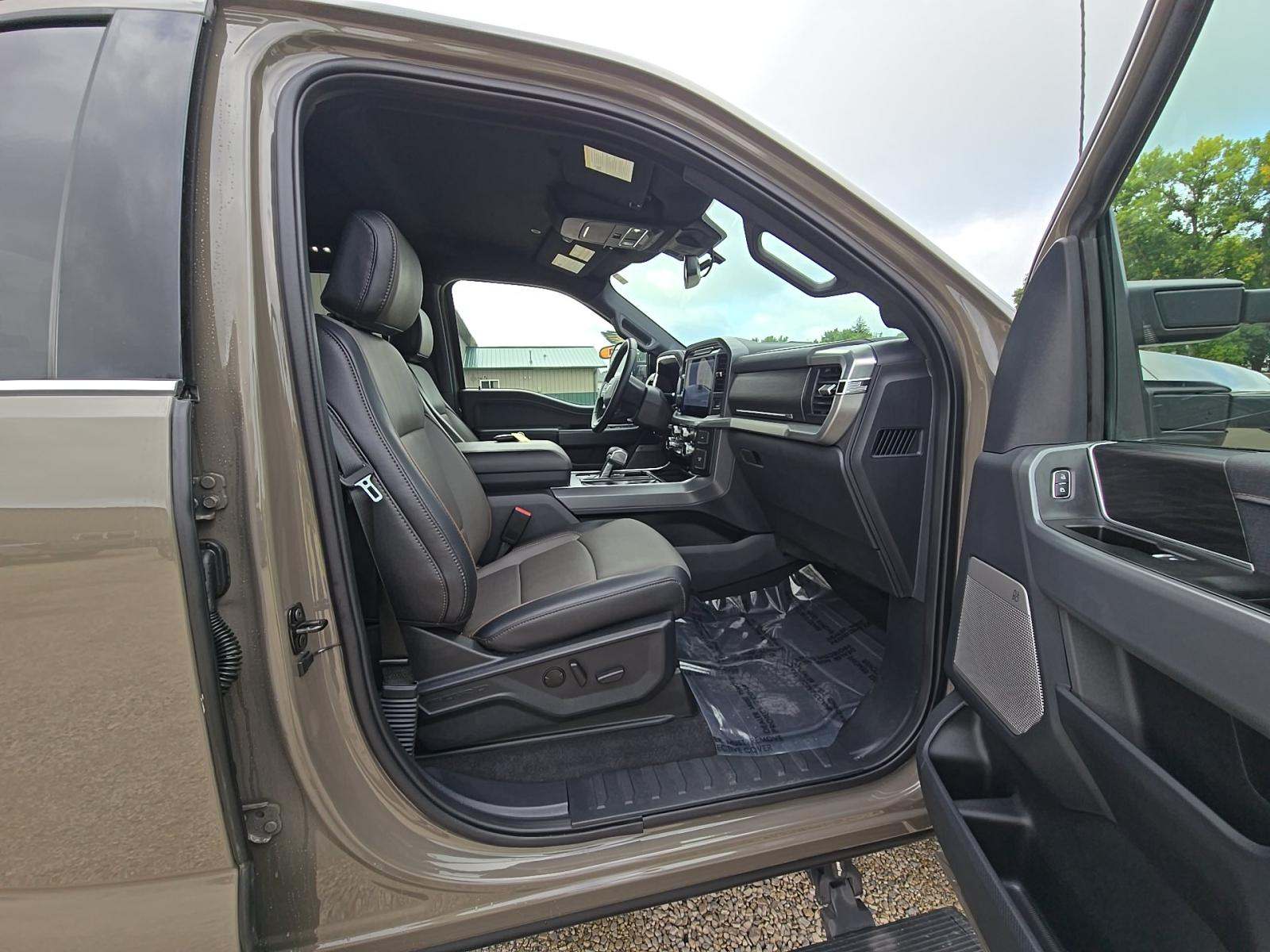 2025 Ford F-150 Hybrid Lariat AWD